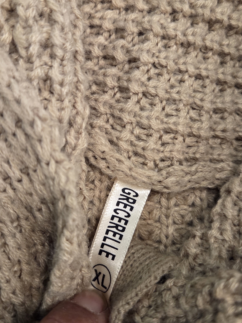 Set Of Two Sweaters - Picture 5 of 6